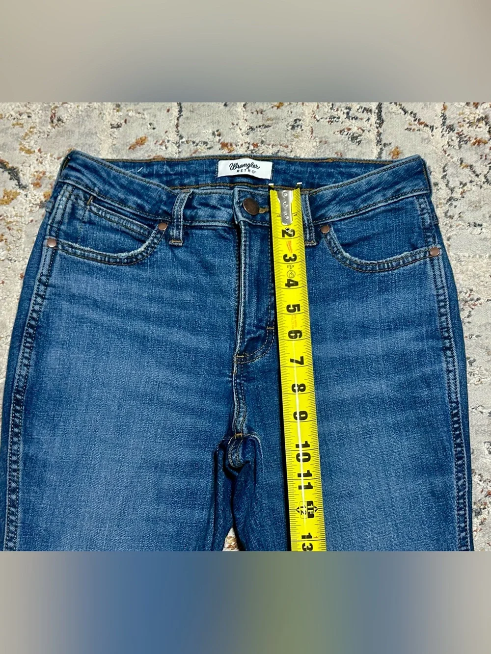Wrangler Retro high rise flare jeans size 27 x 30 - Picture 6 of 15